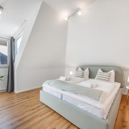 Mango Living I Stadtoase I Modern I 3 Schlafzimmer I 95 Qm I 9 Personen Apartment Monchengladbach