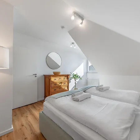 Mango Living I Stadtoase I Modern I 3 Schlafzimmer I 95 Qm I 9 Personen דירה