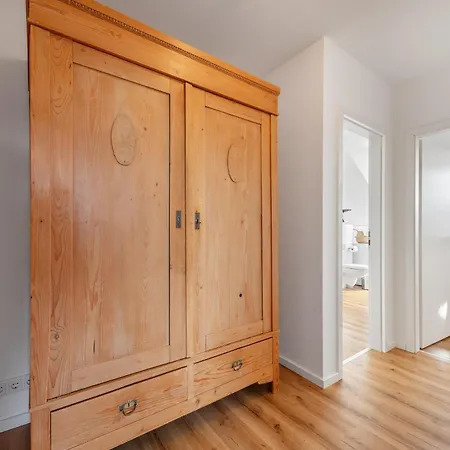 Apartment Mango Living I Stadtoase I modern I 3 Schlafzimmer I 95 qm I 9 Personen Mönchengladbach