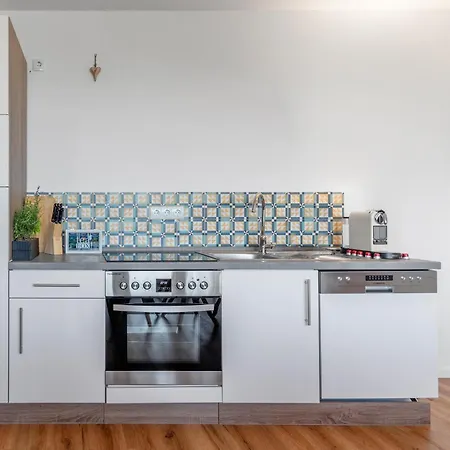 Apartment Mango Living I Stadtoase I modern I 3 Schlafzimmer I 95 qm I 9 Personen Mönchengladbach